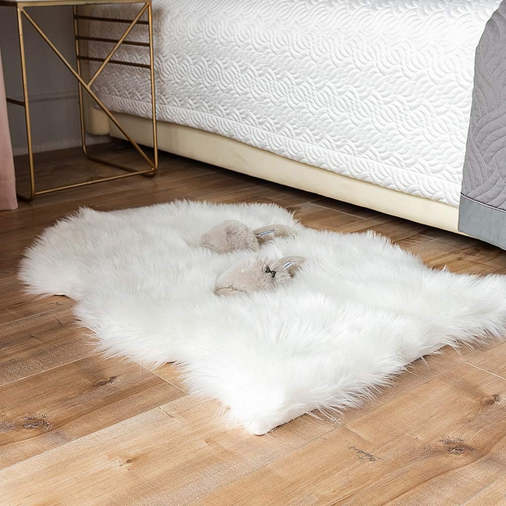 Carvapet Luxury Soft Faux Sheepskin Chair Cover Seat Cushion Pad Plush Fur Area Rugs for Bedroom, 2ft x 3ft, White: Home & Kitchen