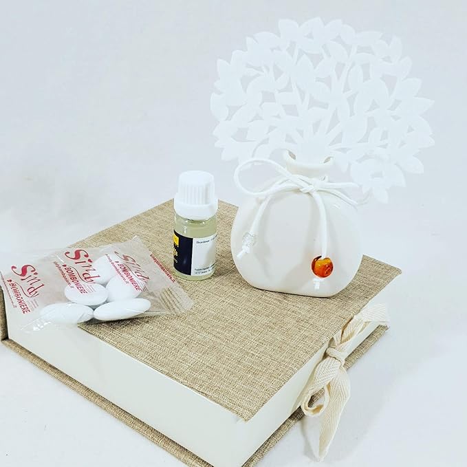 title=bomboniere utili profumatore/diffusore Albero della Vita e Ciondolo Confetti