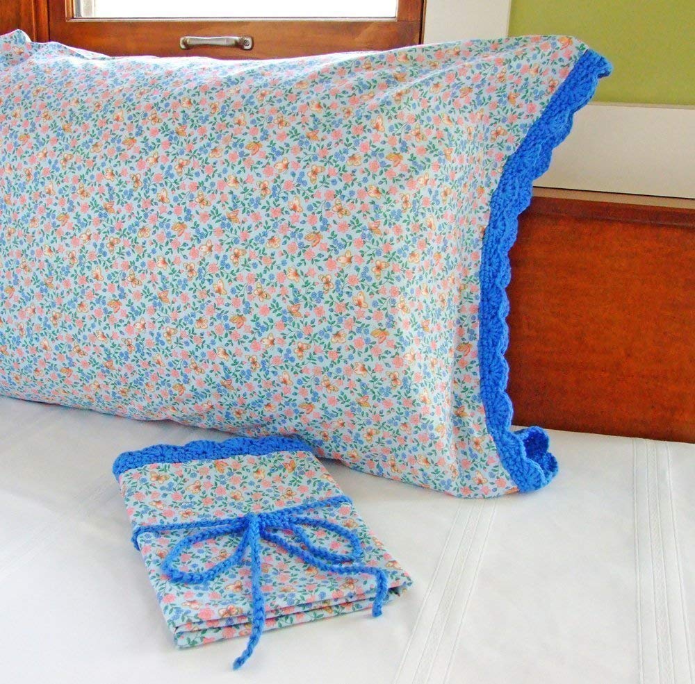 Amazon Com Standard Size Pillowcase In Blue Flowers And
