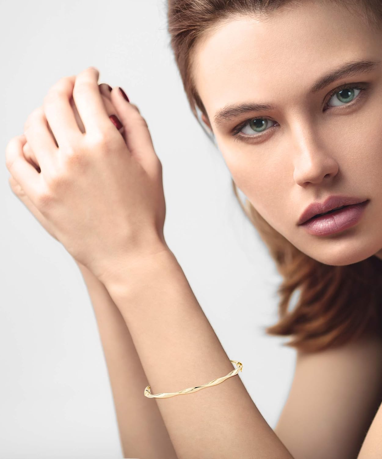 Miabella 18K Gold Over Sterling Silver Italian Oval Twist Hinged Bangle Bracelet for Women Teen Girls 6.75 to 8 Inch 925 Made in Italy (Medium 7.25" to 7.5"): Clothing
