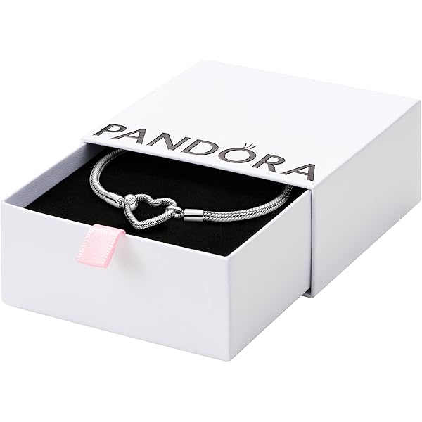Amazon.com: PANDORA Moments Sparkling Heart Clasp Snake Chain