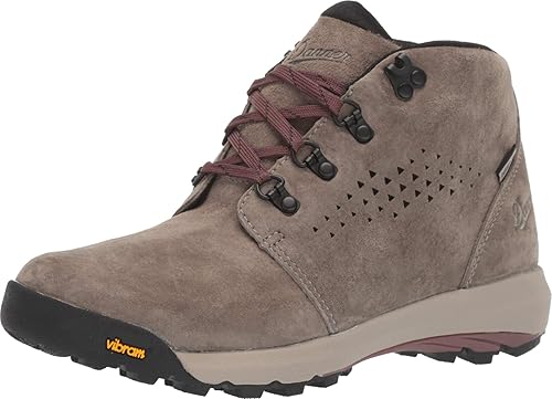 danner chukka boots