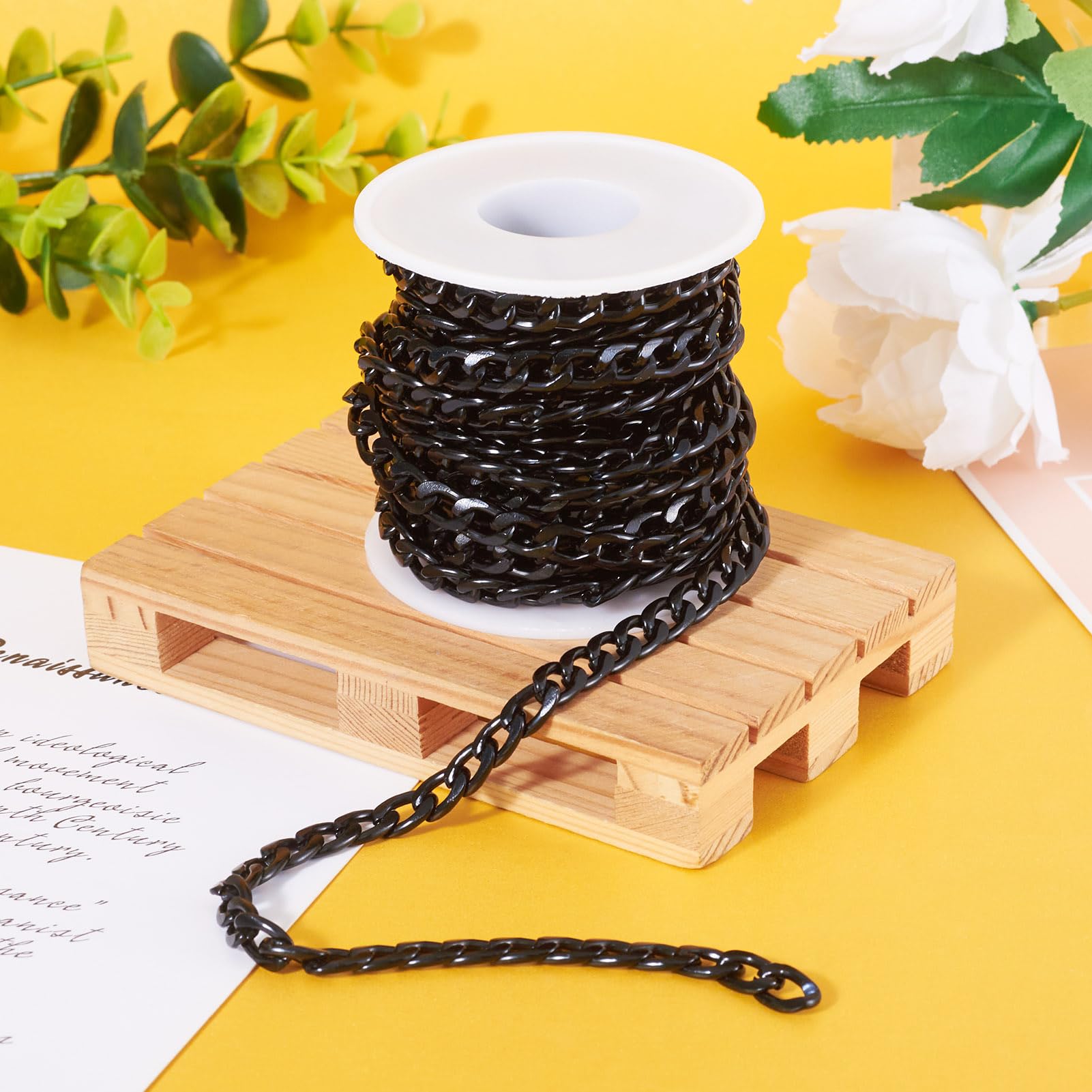 Beadthoven 1 Roll 16.4 Feet Aluminium Curb Chains 12x7x2mm Black Twisted Links Cable Necklace Chain Unwelded with Spool for Jewelry Making