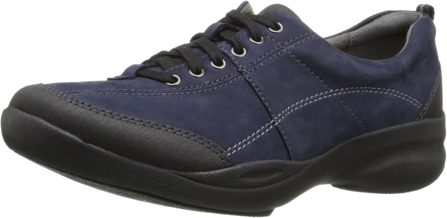 clarks in motion shoes