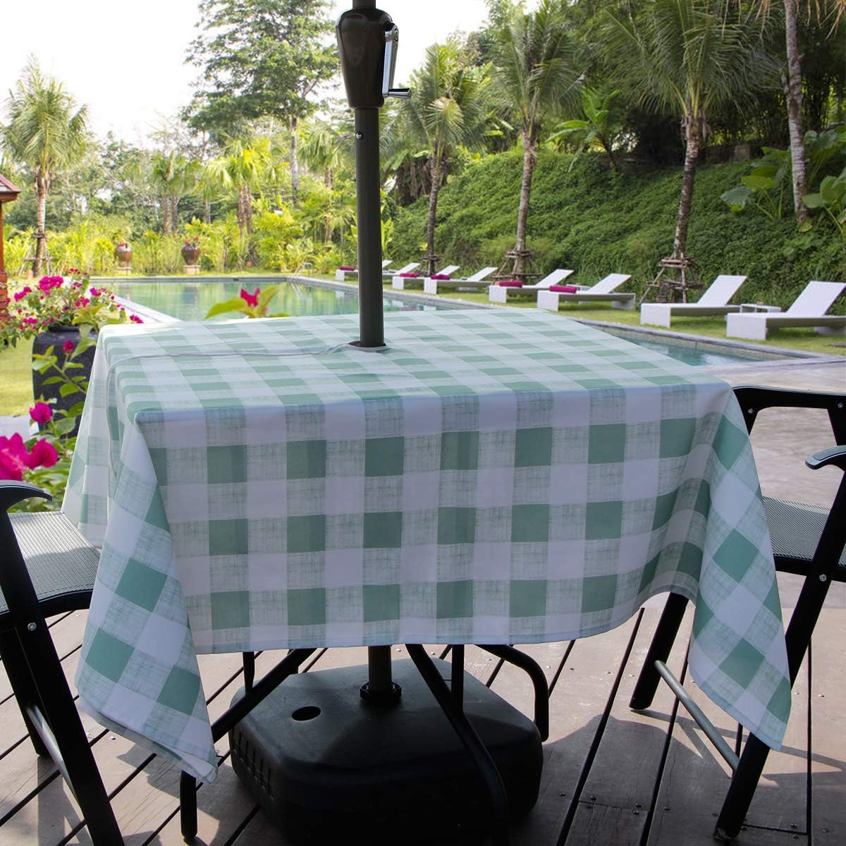 AooHome Outdoor and Indoor Square Table Cloth with Zipper, Stain Free Water Repellent Check Tablecloth for Patio Garden Tabletop Décor, Iron Free, Machine Washable, Heavy Duty, 60 x 60 Inch, Green