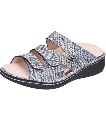 Amazon.com | Finn Comfort Women's Stanford Clog, Black Nappa, 34