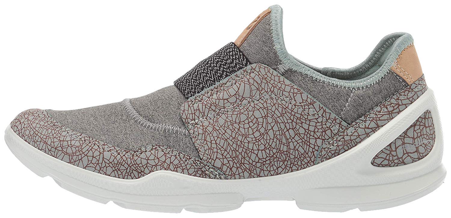 ecco women's biom street slip on sneaker