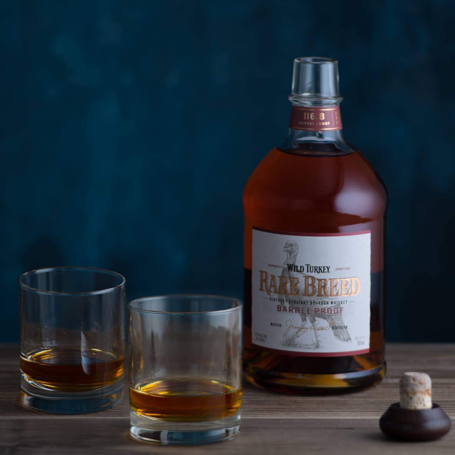 Amazon Co Jp Wild Turkey Rare Breed ワイルドターキー レア ブリード ウイスキー アメリカ 700ml ギフトbox入り 食品 飲料 お酒