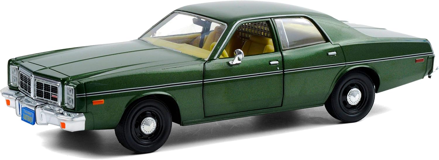 Amazon Com 1977 Dodge Monaco Green Metallic Rick Hunter S Hunter 1984 1991 Tv Series 1 24 Diecast Model Car By Greenlight 84123 Toys Games