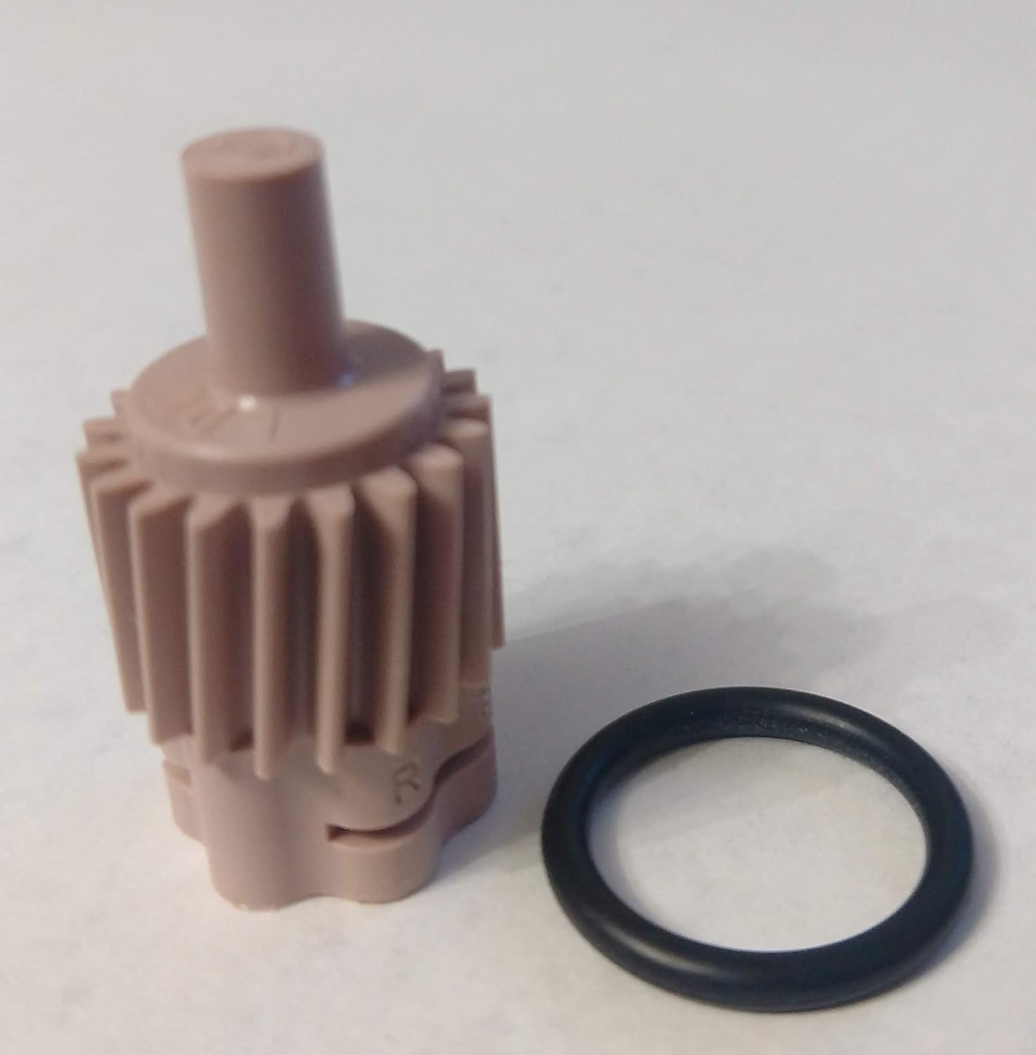 La Speedometer Gear New 19 Tooth Standard Speedometer