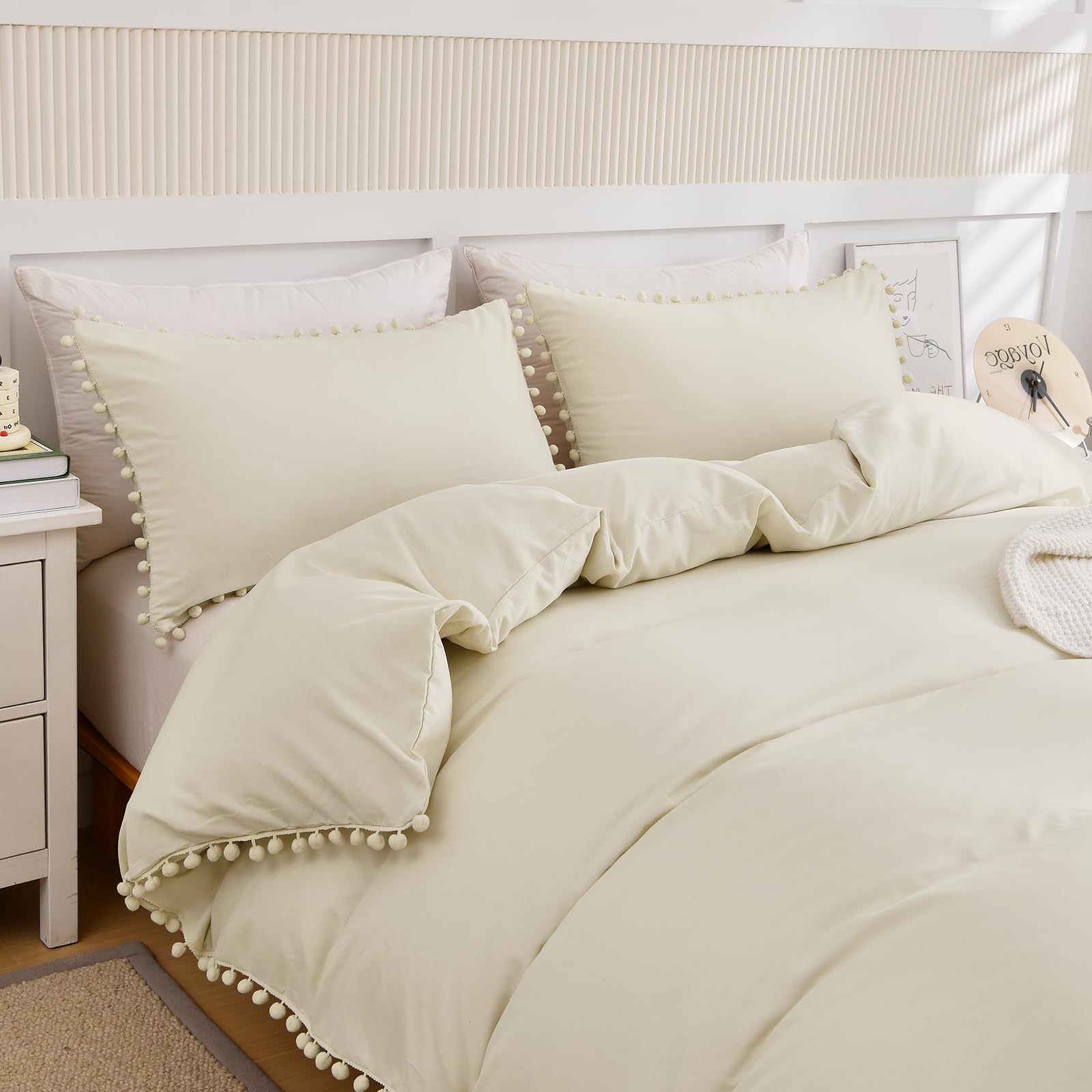 WONGS BEDDING Double Duvet Cover Set Cream Tassels Pompom Bedding Sets 3PCS with 2 Pillowcases Soft Cozy Microfiber Double Bedding Set Zipper Closure for All Season (200x200cm) — image 1