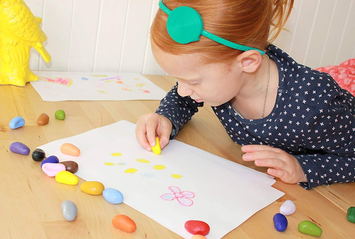 Crayon Rocks, Crayons in a Rock Shape, 32 Count, Tripod Grip Made for Handwriting Development in Kids and Toddlers, Fun & Educational, Creative Activity, Comes in a Muslin Bag - 32 Colors