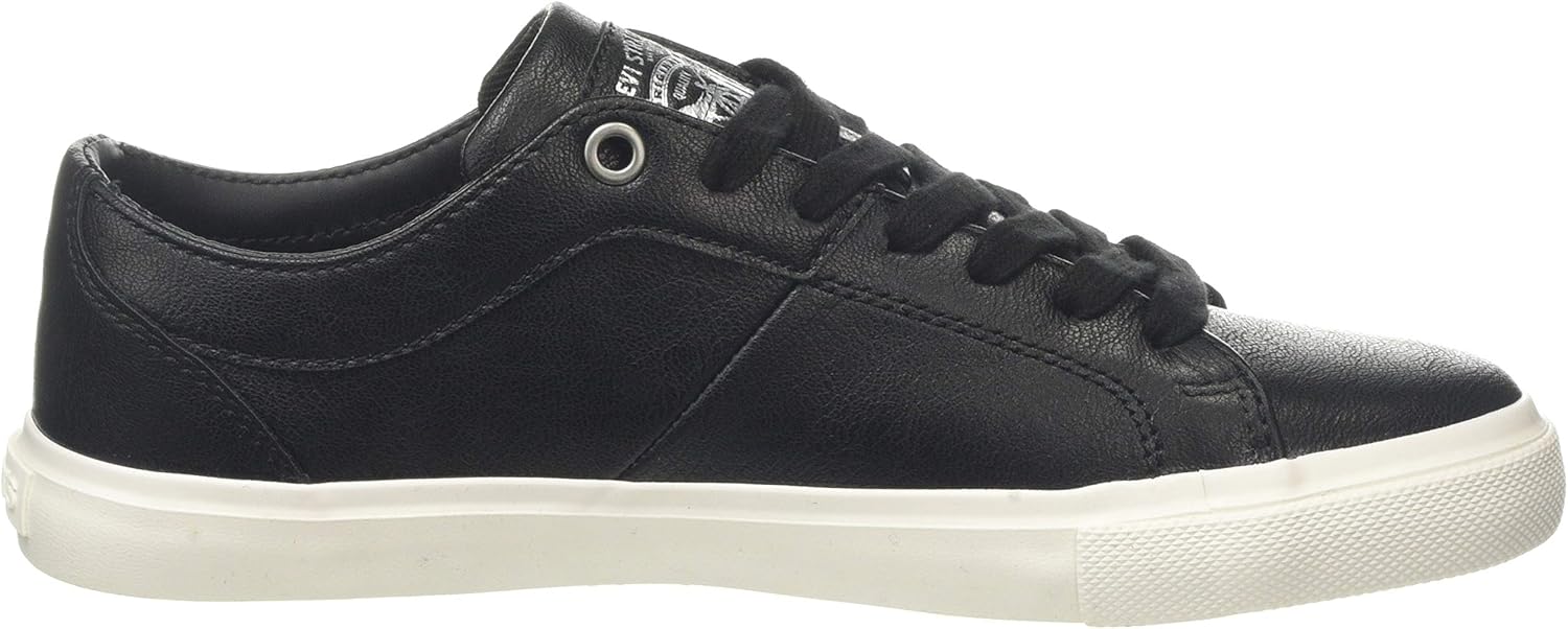 levis woods trainers