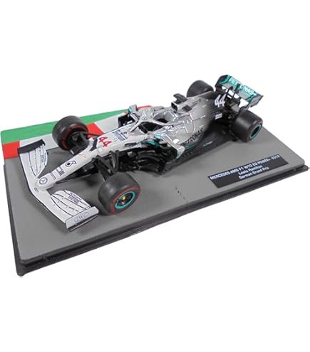 OPO 10 - Miniature car Formula 1 1/43 Compatible with Sauber C23