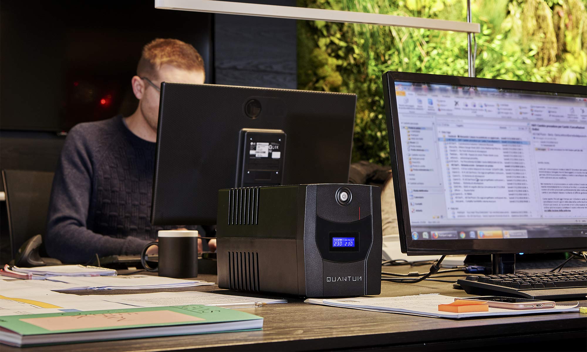 EPYC® Quantum - USV für Computer, 2200VA / 1320 Watt, UPS, Unterbrechungsfreie Stromversorgung für PC, Line Interactive, AVR, 5 Ausgängen (2X Schuko + 3X IEC), Maximale Autonomie, USV 230v 7