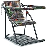 big dog hang on tree stand