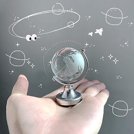 Amazon Co Jp ミニ グローブ と ギフト用の箱 可愛い クリスタルボールデコレーション 360度 回転可能 彼氏のための地球 ガールフレンド 誕生日プレゼント ホーム キッチン
