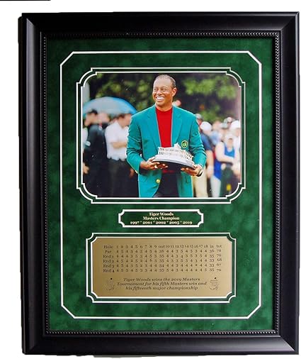 Amazon Com Gfsf Tiger Woods With 2019 Masters Trophy 8x10 Photo Professionally Framed With Engraved Scorecard Sports Outdoors