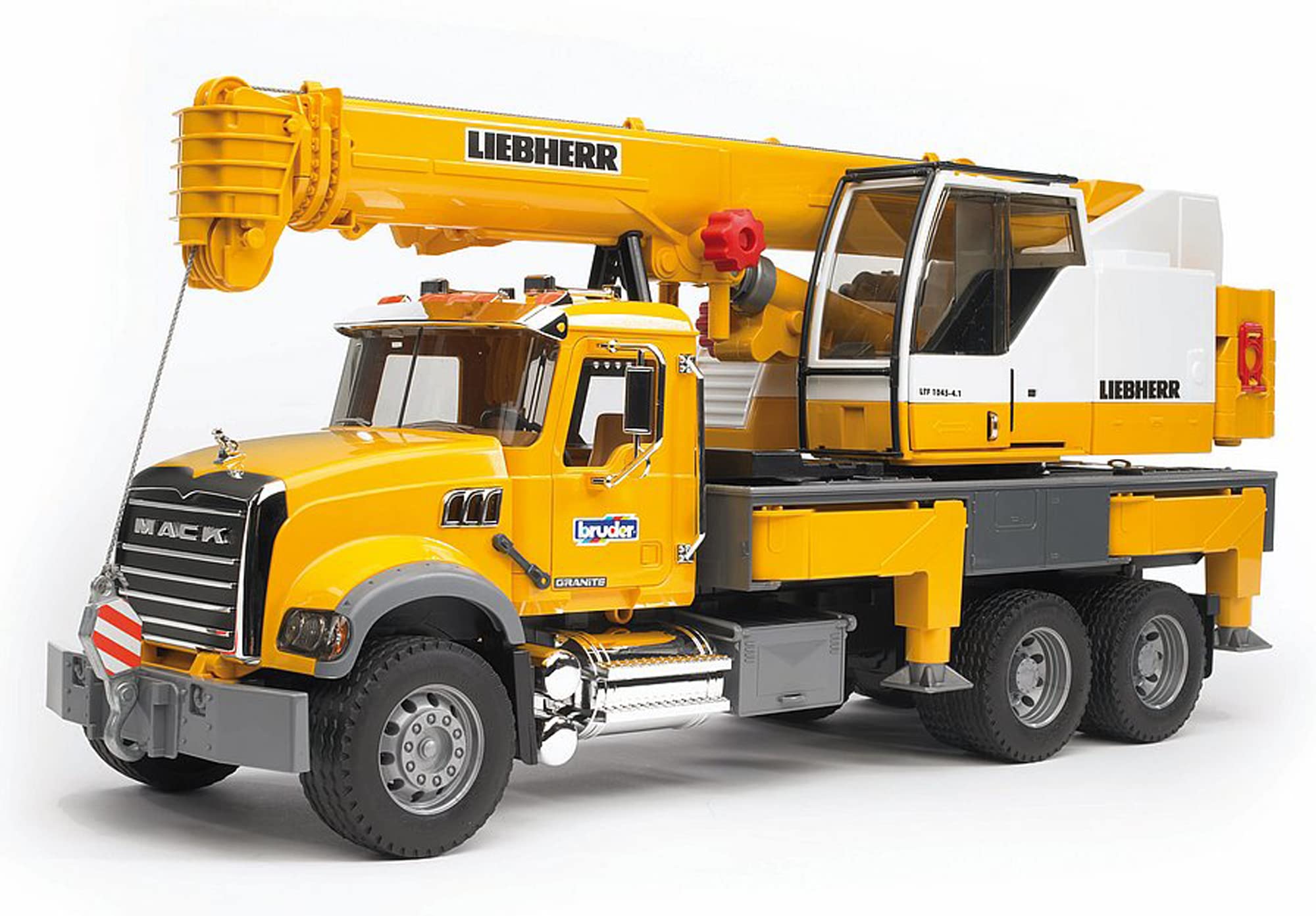 Bruder MACK Granite Liebherr Kran-LKW | 02818, Assorted Colours