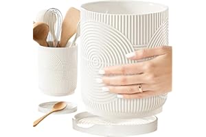 Utensil holder with built-in spoon rest