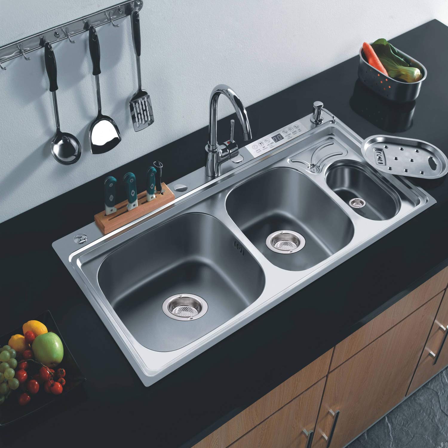 2PCS Stainless Steel Kitchen Sink Basket Strainer with Handle Garbage Disposal Stopper Mesh Basket, Kitchen Sink Strainer Baskets, Wide Rim 4.33\