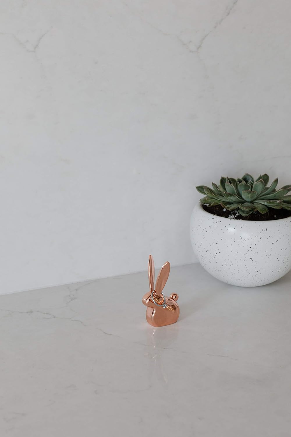 Umbra ANIGRAM BUNNY RING HLDR COPPER, 1er - Image 3