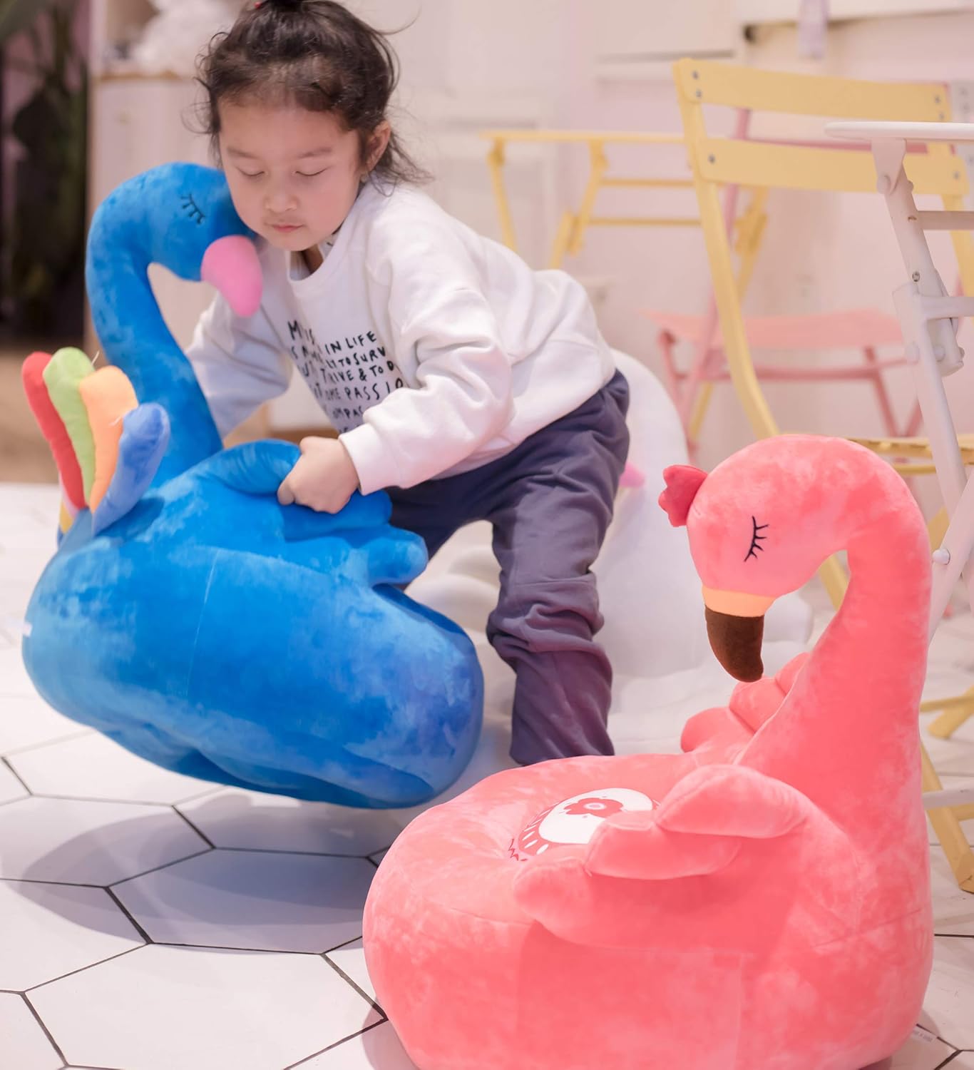 Napravi Rs Vercart Canape Fauteuil Enfant Personnalise Chaise Cartoon Rembourree Mignon Cadeau Danniversaire Bapteme Fille Garcon Bebe 60cm Cygne Blanc Chaises Et Fauteuils Chambre D Enfant