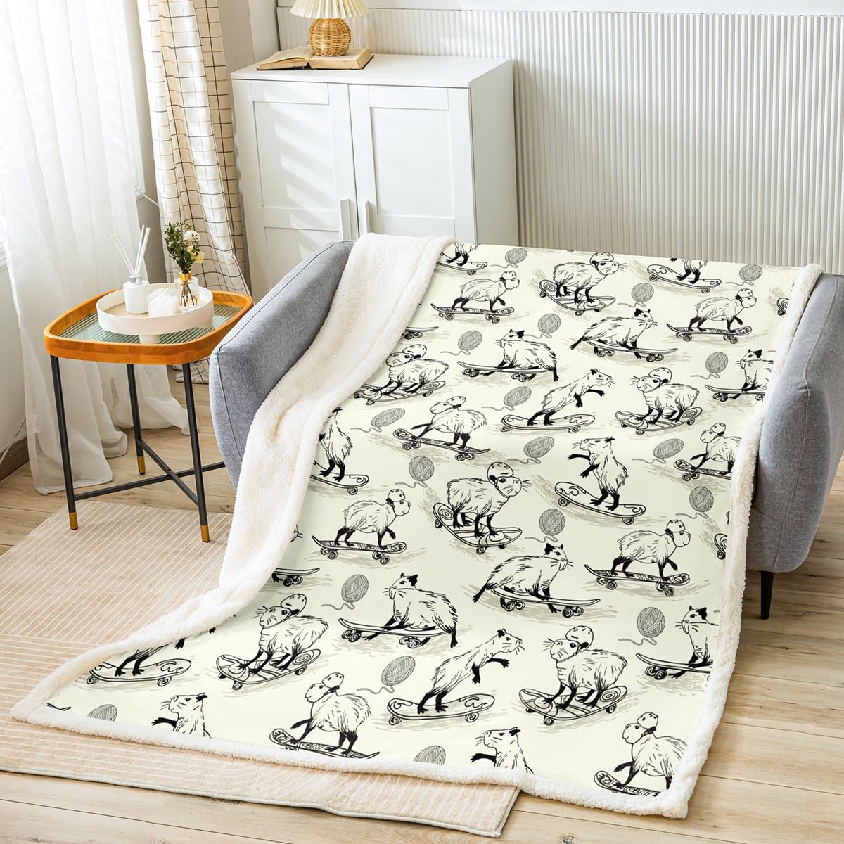 Homemissing Capybara Fleece Throw Blanket Kids Capybara Animals Plush Blanket for Bed Sofa Gaming Sports Sherpa Blanket Skateboard Black White Fuzzy Blanket Double 60x79 Inch