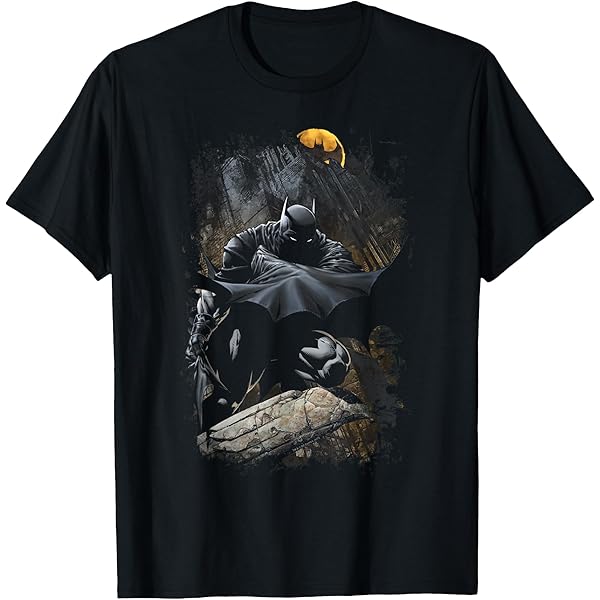 Amazon.com: Batman Dark Knight Batman T-Shirt : Clothing, Shoes