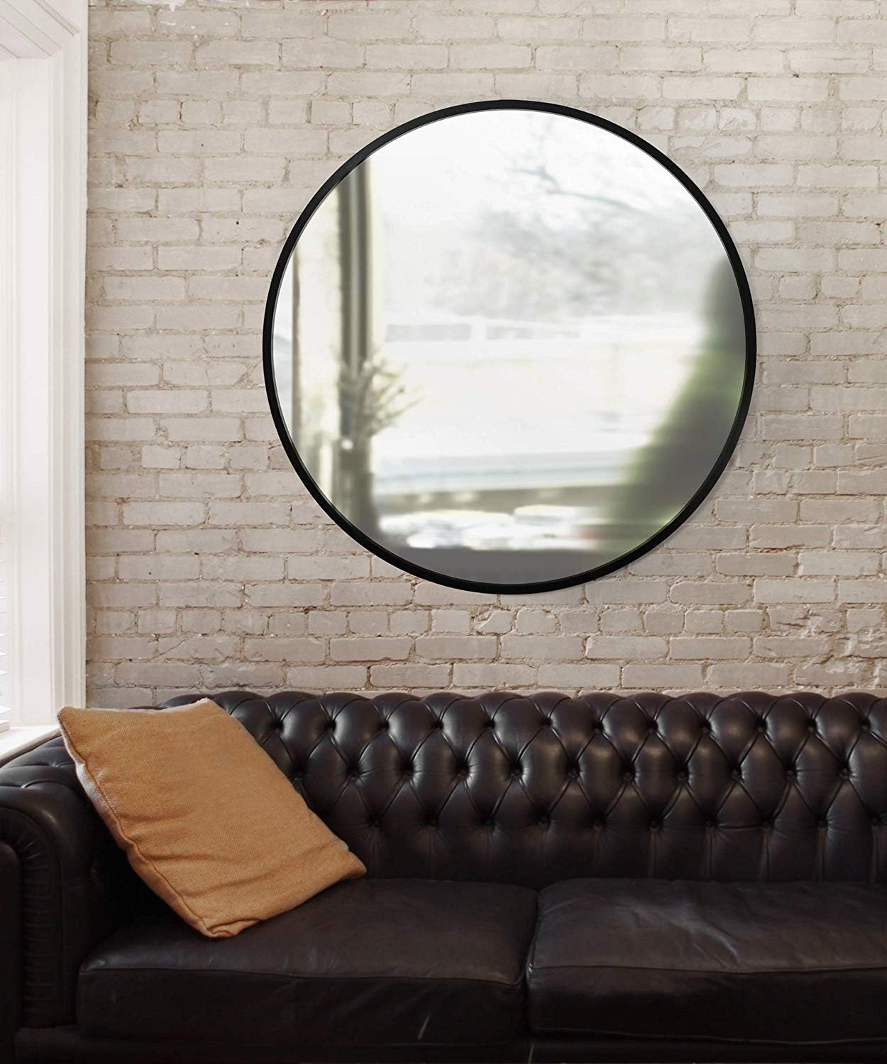 Umbra 1008243-040 Hub Wall Mirror With Rubber Frame - 24-Inch Round Wall Mirror for Entryways, Washrooms, Living Rooms and More, Doubles as Modern Wall Art, Black: Home & Kitchen