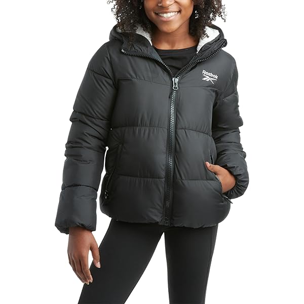 Jessica Simpson Resurrects Her Eighth-grade Cheerleader Jacket