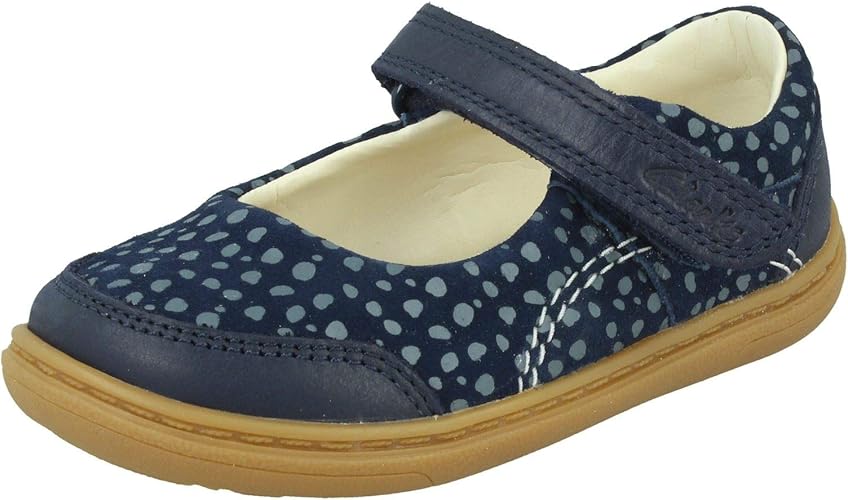 clarks size 4 baby shoes
