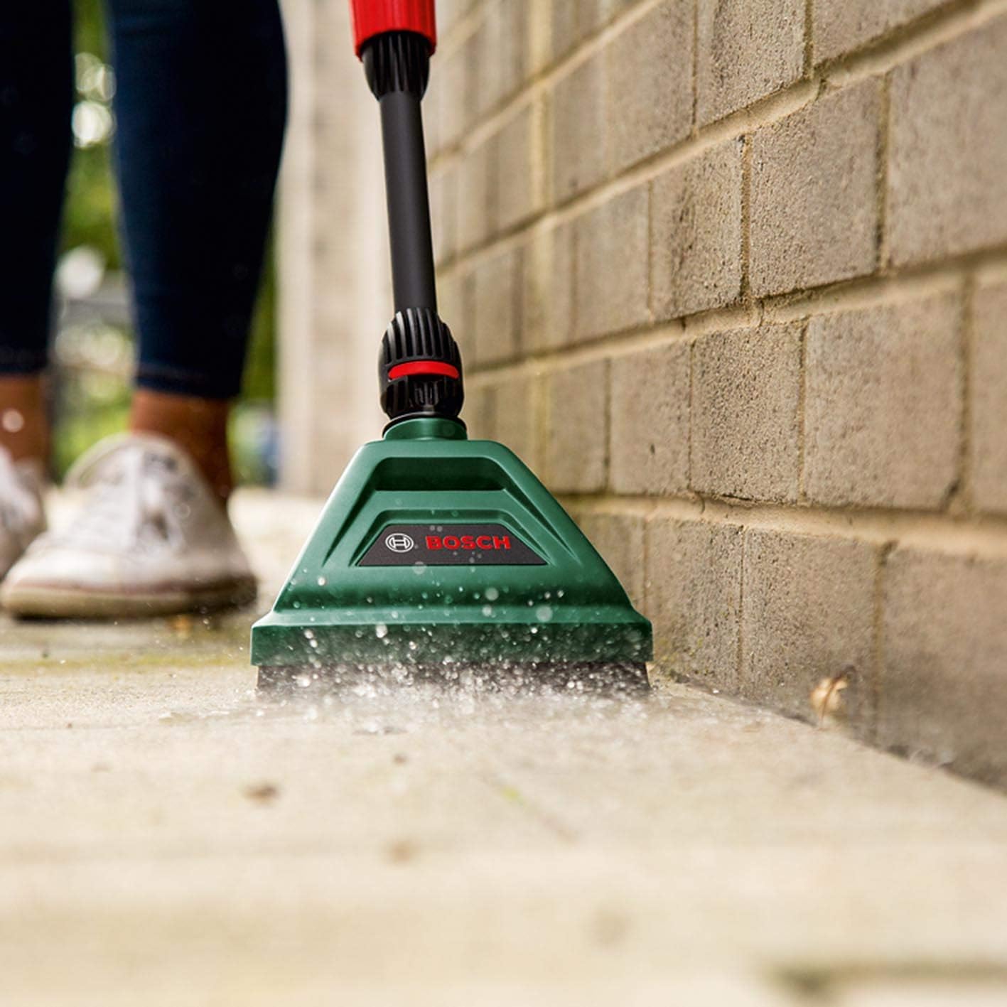 Bosch Compact Brush (Compatible with Bosch Pressure Washers: EasyAquatak 110/120, UniversalAquatak 125/130/135, AQT 35-12, AQT 37-13) - Image 4