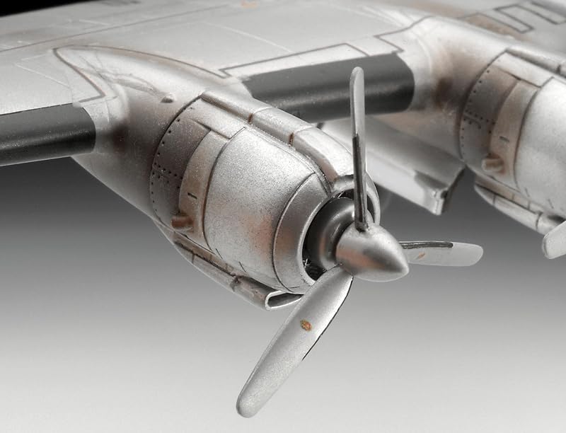 Lockheed L.1049G Super Constellation Luf 63745 Maquette en plastique non construit/non peint à l'échelle 1/144 avec accessoires