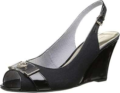 tommy hilfiger wilder wedges