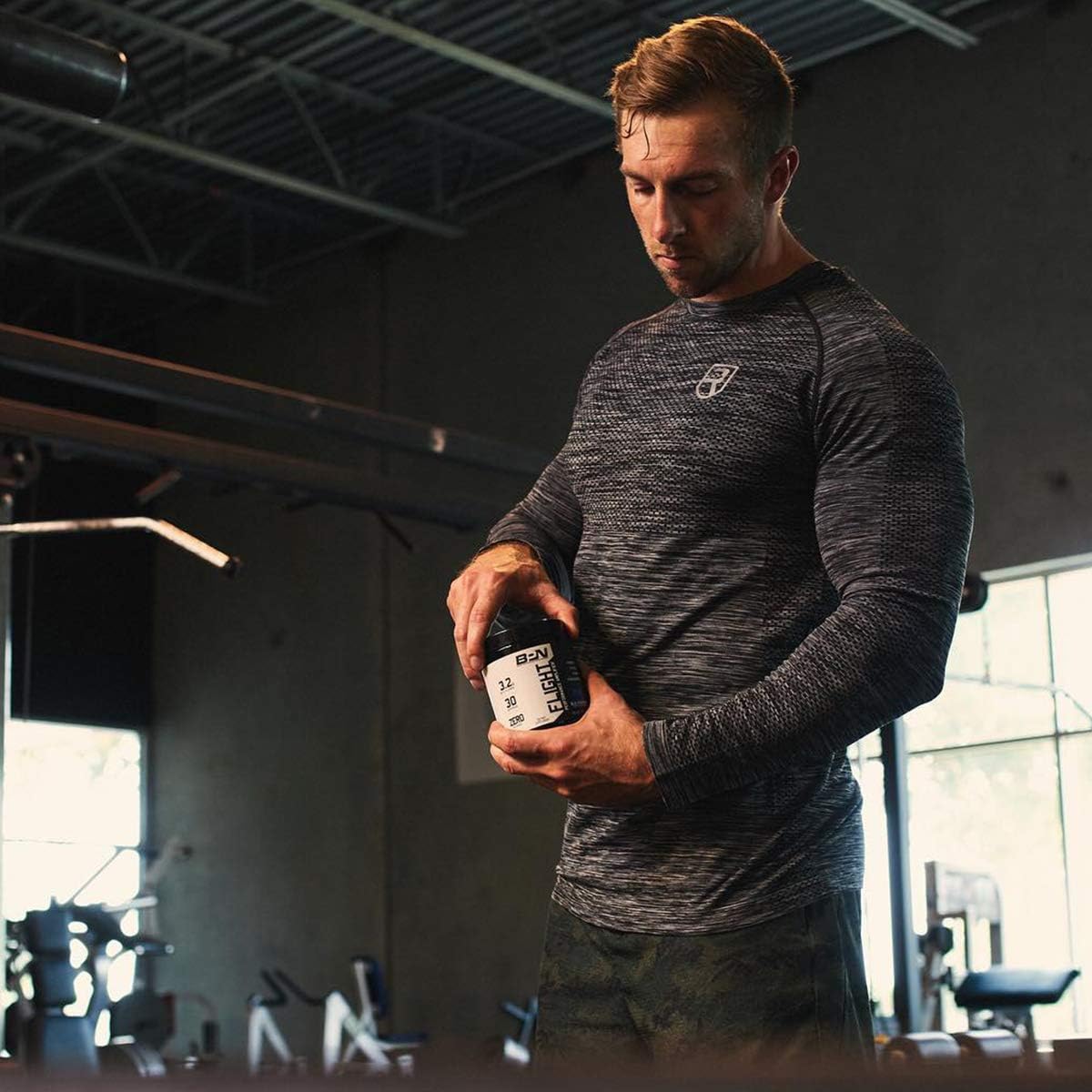 Bare Performance Nutrition, Flight Pre Workout, Energy, Focus & Endurance, Formulated with Caffeine Anhydrous, DiCaffeine Malate, N-Acetyl Tyrosine (30 Servings, Blue Raspberry): Health & Personal Care