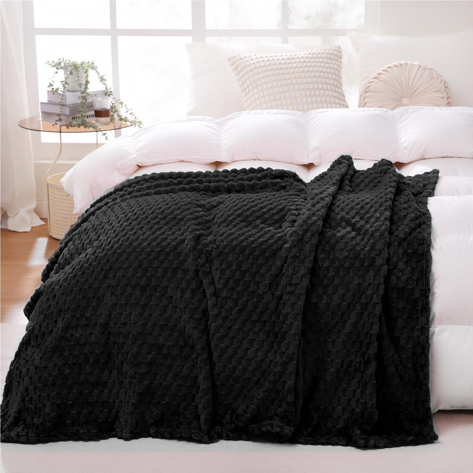 Puncuntex Black Throw Blanket 90"×90" inches Fuzzy