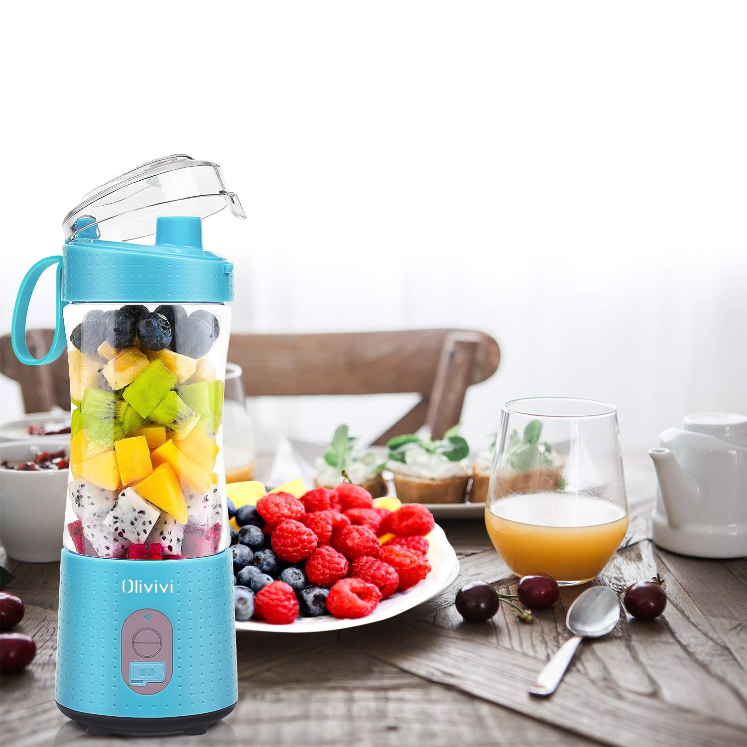 Portable Blender, Olivivi 2019 Mini Cordless Personal Blender for Shakes and Smoothies, Usb Rechargeable Small Protein Travel Blenders with Six Blades in 3D, 4000mah Batteries and 12.86oz Fruit Mixing Juicer Cup at Hom, Picnic, Office and S