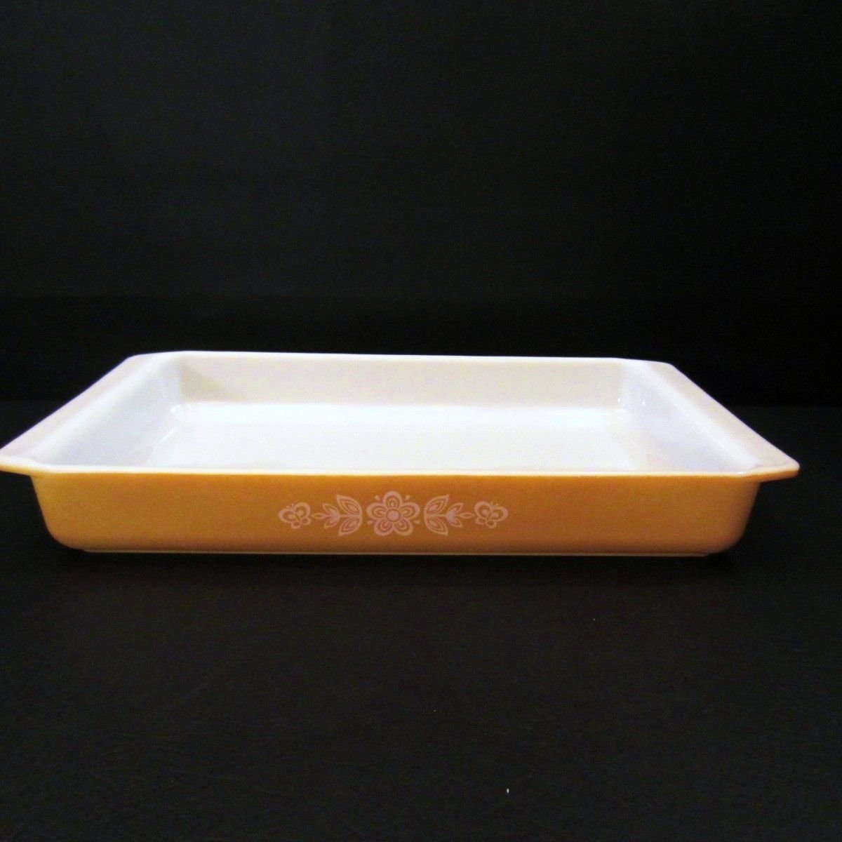 Vintage Pyrex "Butterfly Gold" Lasagna Cake Baking Dish