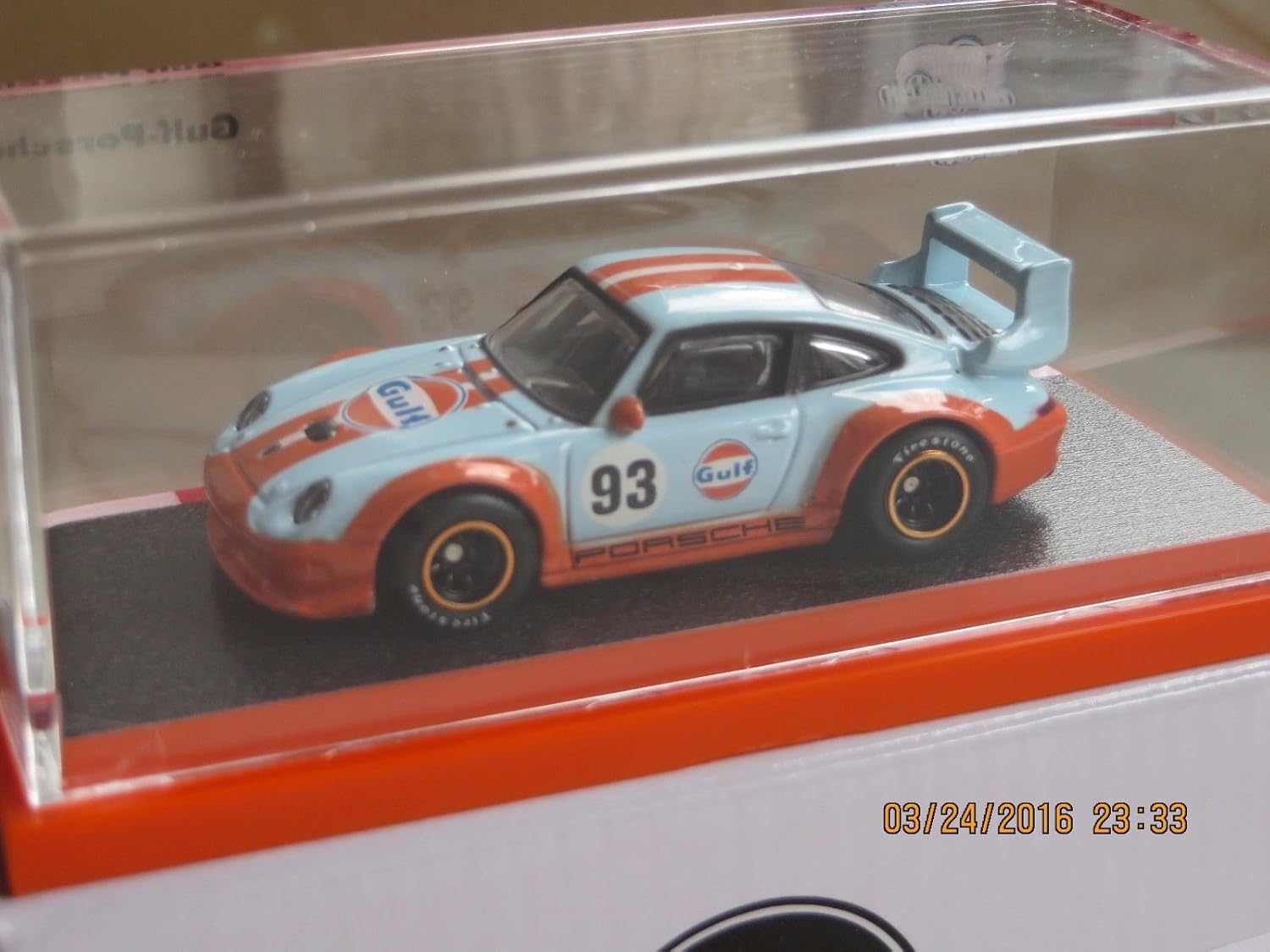 hot wheels gulf porsche 993 gt2