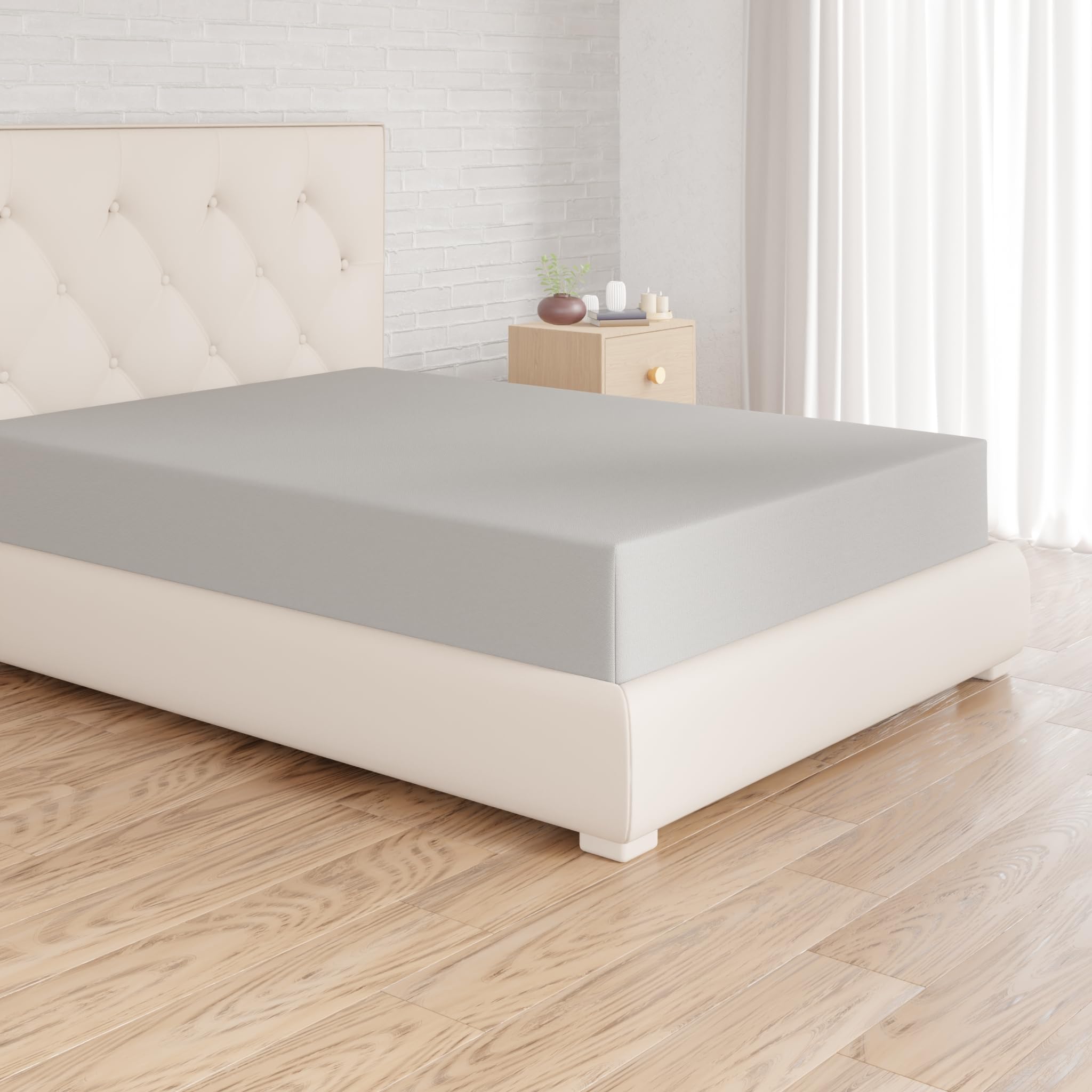 Amazon Basics Bedding Soft Microfibre Super King Fitted Sheet with 12 inch (30 cm) Deep Pocket, 180 x 200 cm, Light Grey — image 1