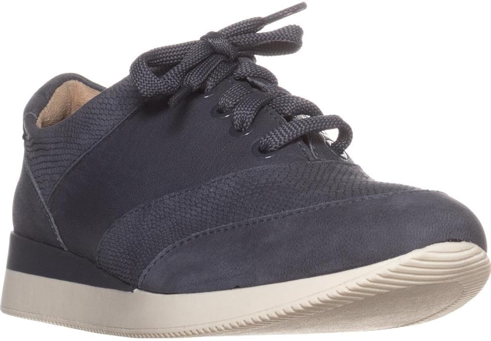 naturalizer walking shoes