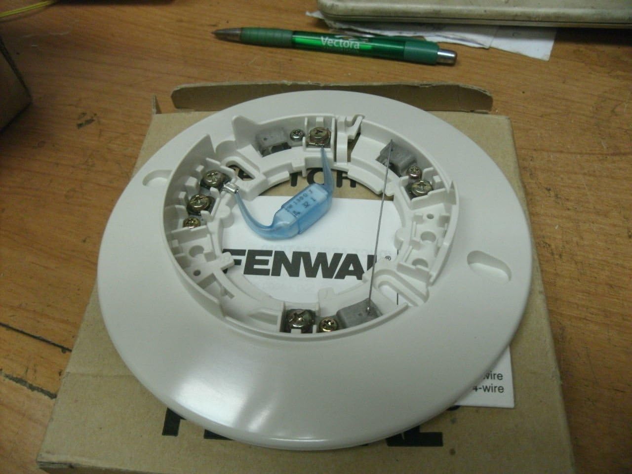 FENWAL 70501000001 FIRE ALARM 2WIRE SMOKE DETECTOR BASE