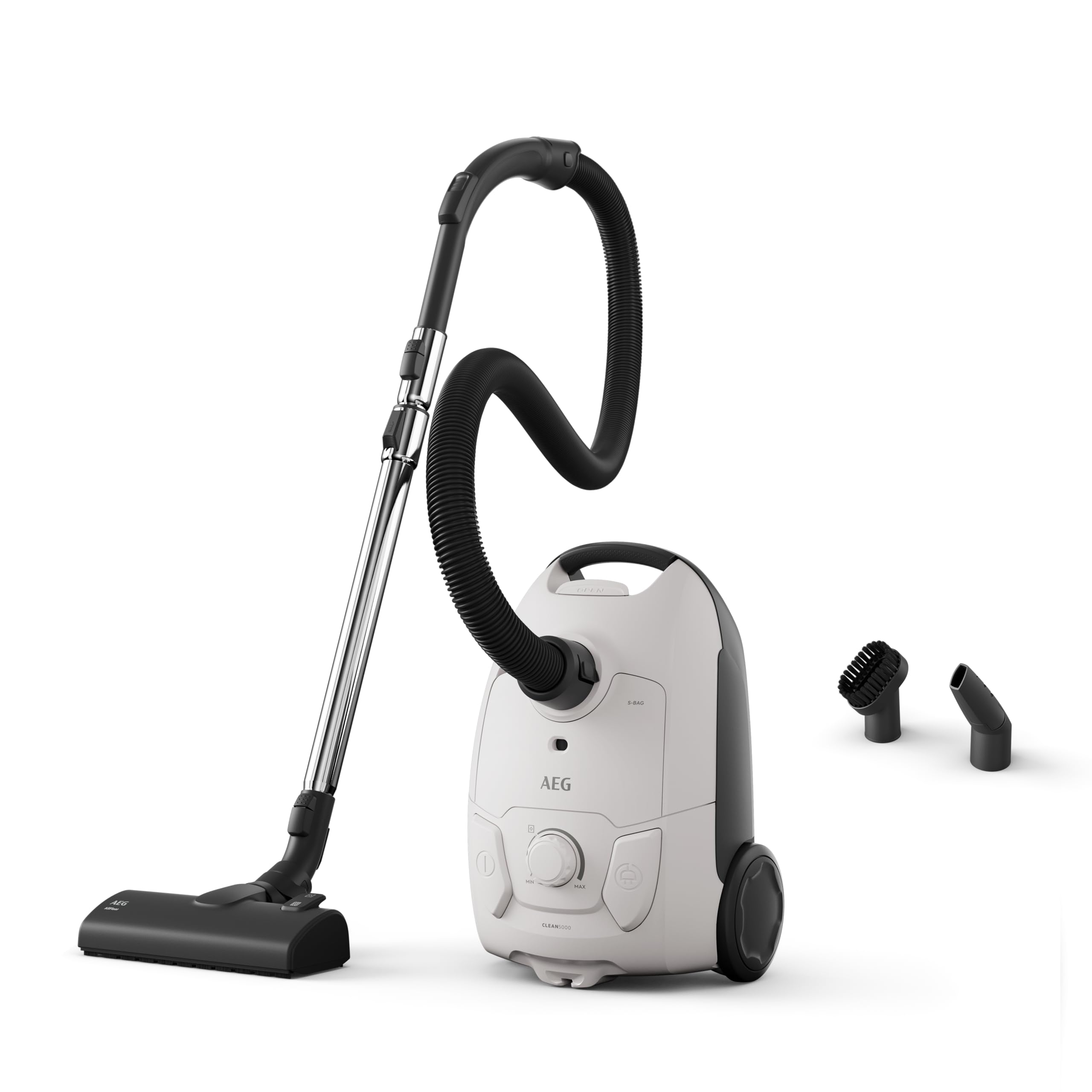 AEG CLEAN 5000 Staubsauger mit Beutel, Hohe Saugleistung, 37 % Recyclingkunststoff, AllFloor Bodendüse mit Klicksystem, 2in1 Multifunktionsdüse, 8,5m Aktionsradius, Waschbarer Hygiene-Filter, AB51C1SW