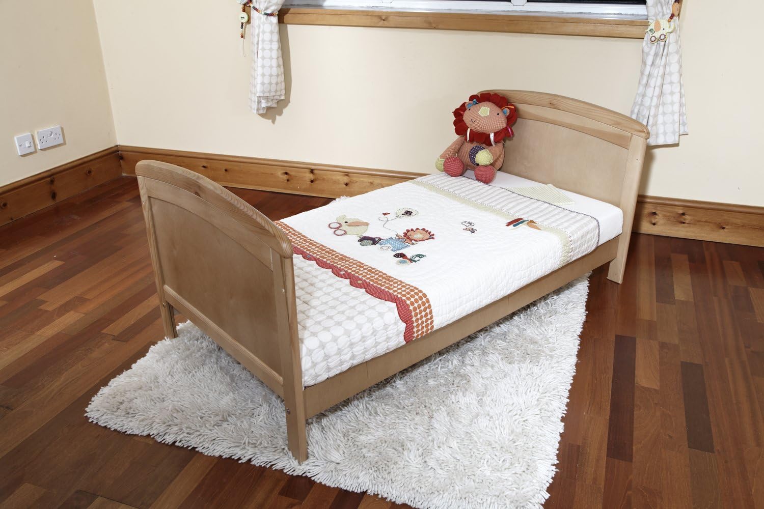 penelope cot bed