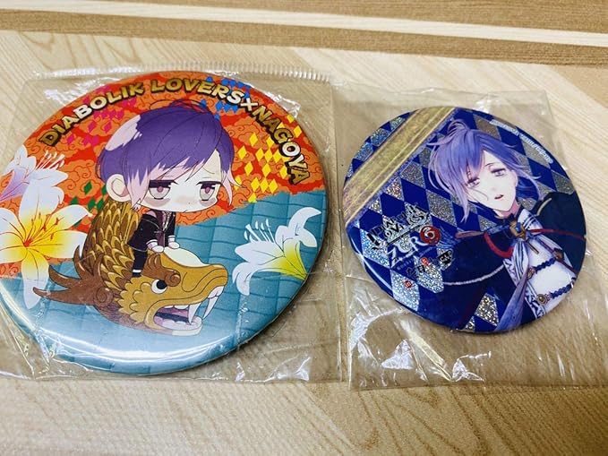 Amazon Diabolik Lovers Zero なぞともカフェ ホログラム缶バッジ 謎解きラリー 忘却の美術館 名古屋 逆巻カナト セット アニメ 萌えグッズ 通販