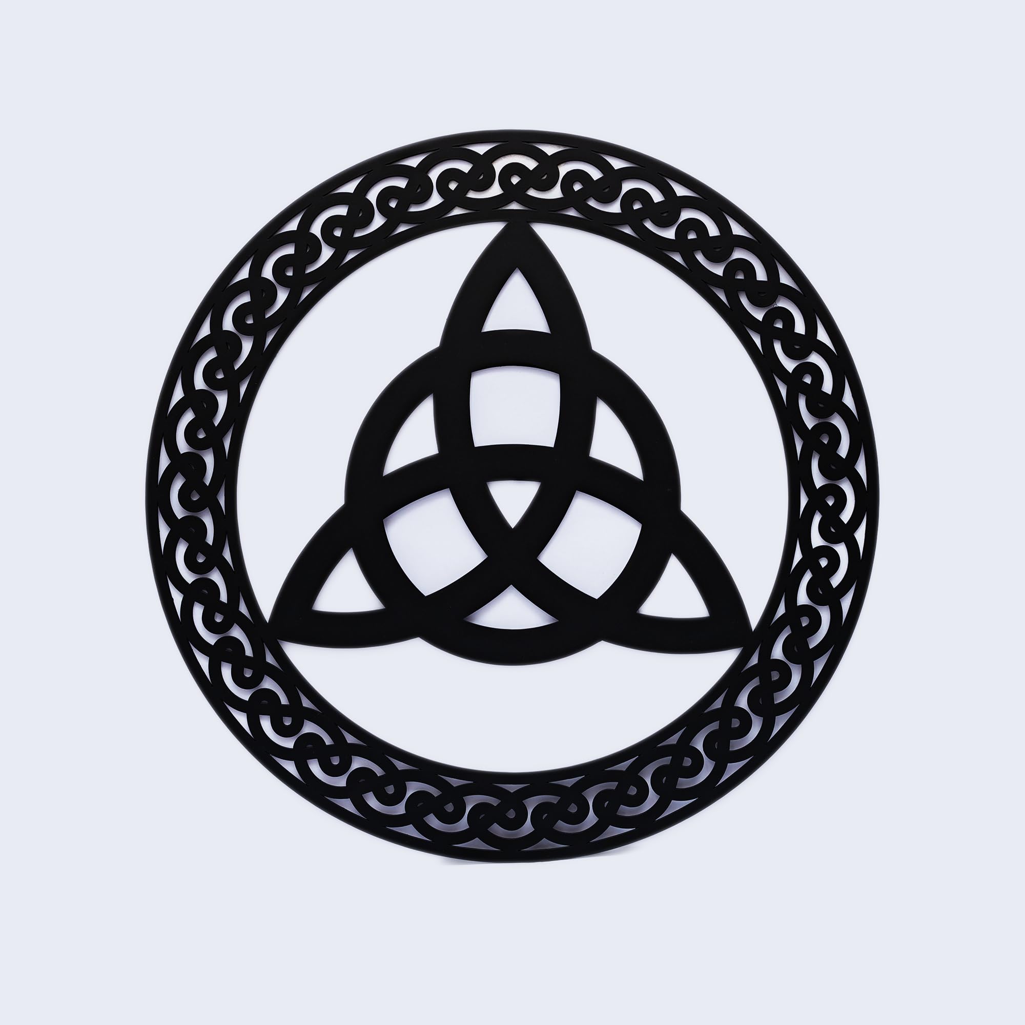 Exclusively Irish Trinity knot round-shaped wall hang (Black Matt)