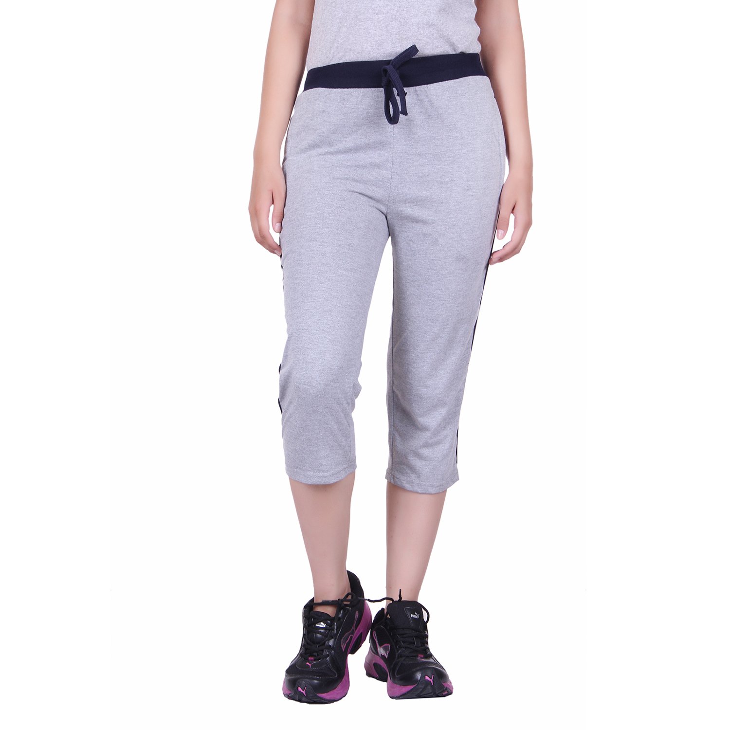 dfh women's relaxed fit capris