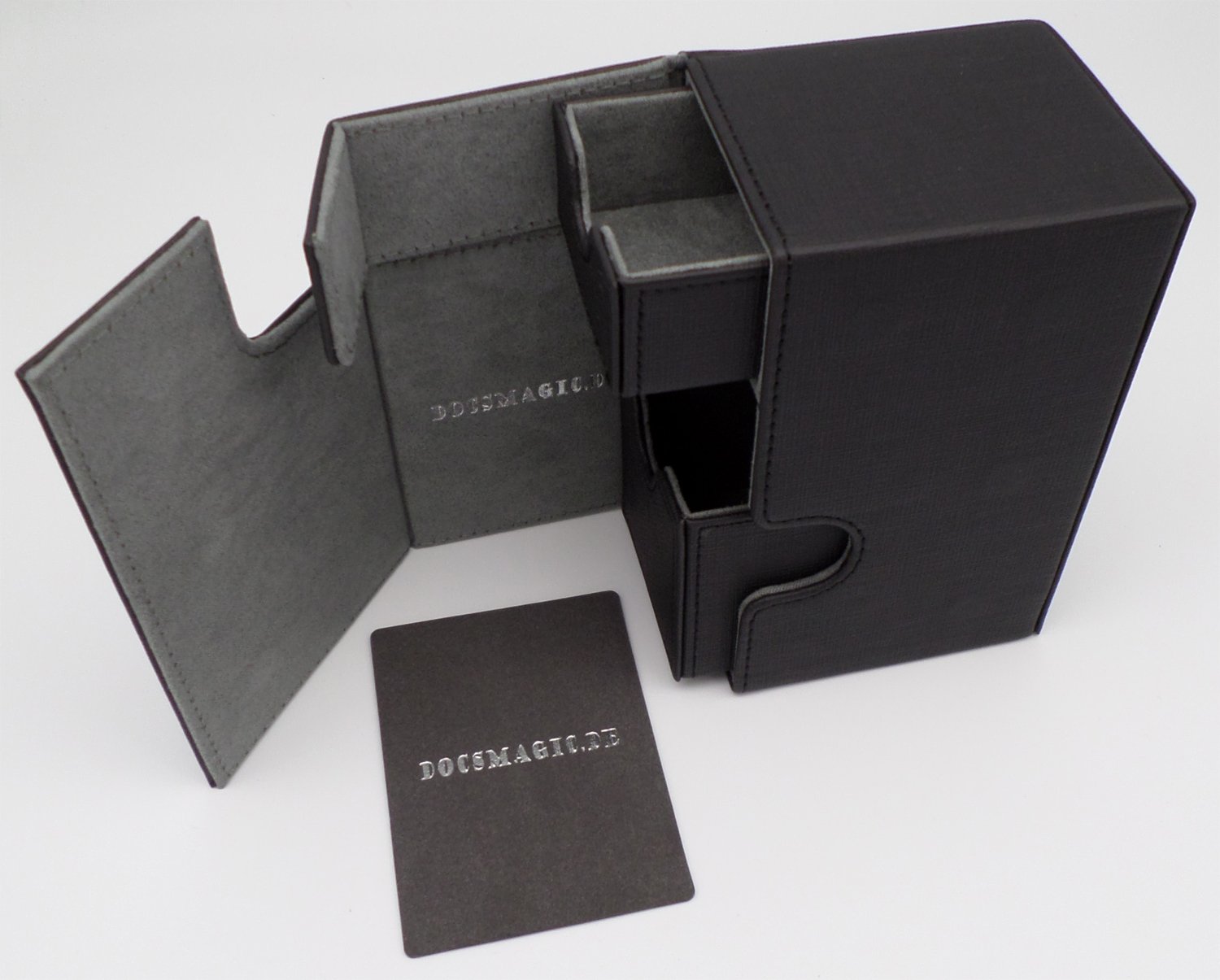 docsmagic.de Premium Magnetic Tray Box (80) Black + Deck Divider - MTG PKM YGO