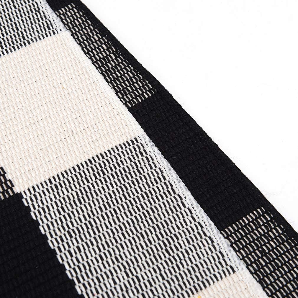 SEEKSEE 100% Cotton Plaid Rugs Black/White Checkered Plaid Rug Hand-Woven Buffalo Checkered Doormat Washable Porch Kitchen Area Rugs, 5.5ft x 7.5ft: Kitchen & Dining